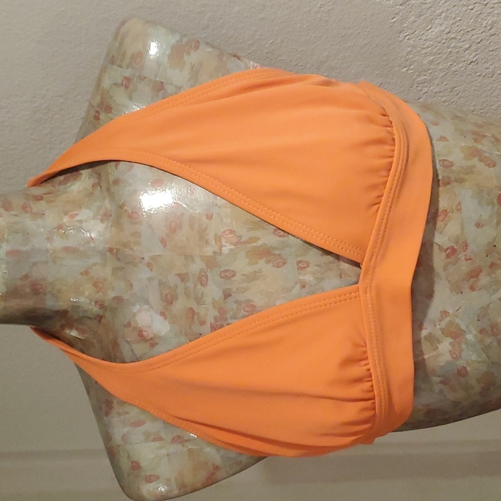 Bundle Hurley Triangle Top M & Body Glove Board Shorts M